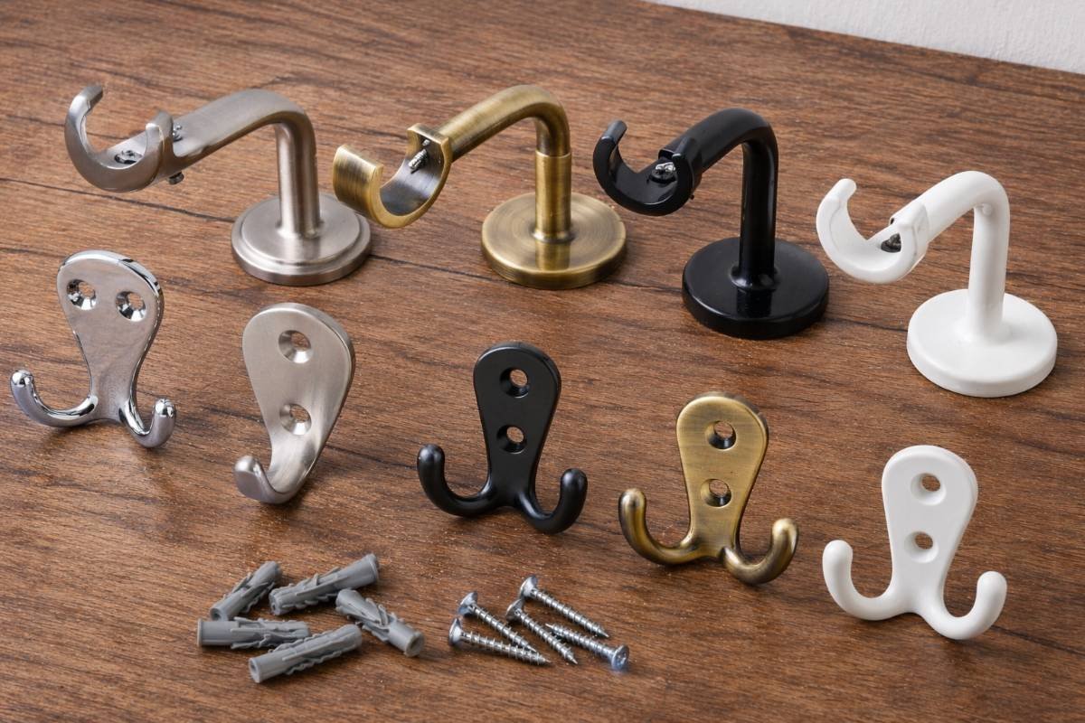 Curtain Brackets / Wall Hooks
