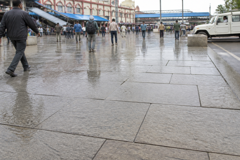 Export-Grade Indian Sandstone: Meeting ASTM and CE Standards for Large-Scale Exterior Municipal Paving