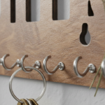 Black “Home” Wall-Mounted Key Holder – Decorative Key Rack