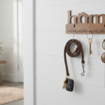 Black “Home” Wall-Mounted Key Holder – Decorative Key Rack